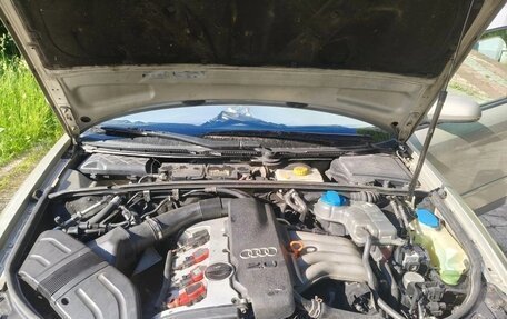 Audi A4, 2002 год, 550 000 рублей, 10 фотография