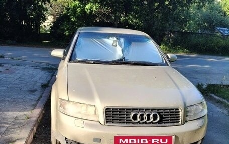 Audi A4, 2002 год, 550 000 рублей, 11 фотография