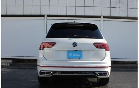 Volkswagen Tiguan II, 2023 год, 2 550 009 рублей, 7 фотография