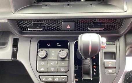 Honda Stepwgn, 2025 год, 2 300 000 рублей, 14 фотография