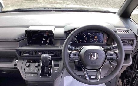 Honda Stepwgn, 2025 год, 2 300 000 рублей, 8 фотография