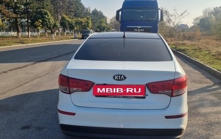 KIA Rio III рестайлинг, 2015 год, 500 000 рублей, 2 фотография
