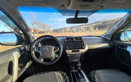 Toyota Land Cruiser Prado 150 рестайлинг 2, 2021 год, 6 000 000 рублей, 3 фотография