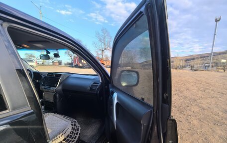 Toyota Land Cruiser Prado 150 рестайлинг 2, 2021 год, 6 000 000 рублей, 6 фотография