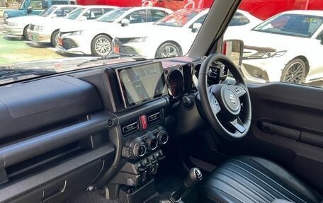 Suzuki Jimny, 2023 год, 1 800 000 рублей, 9 фотография