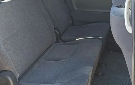Toyota Noah III, 2006 год, 800 000 рублей, 8 фотография