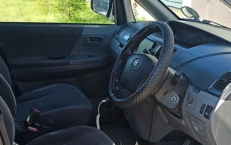 Toyota Noah III, 2006 год, 800 000 рублей, 7 фотография