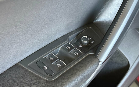 Volkswagen Tiguan II, 2019 год, 2 649 000 рублей, 15 фотография