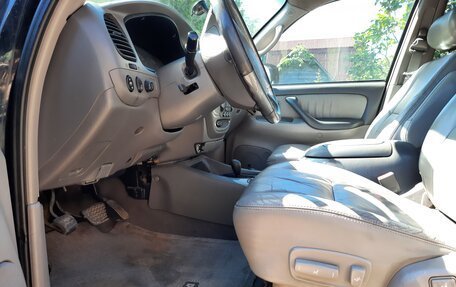 Toyota Sequoia II рестайлинг, 2003 год, 1 500 000 рублей, 5 фотография