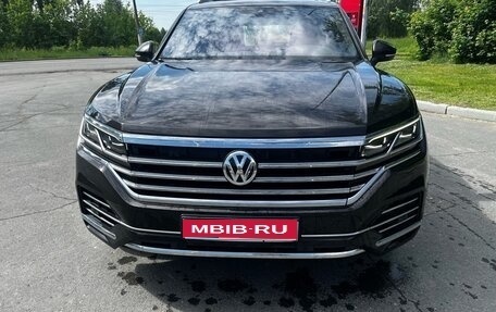 Volkswagen Touareg III, 2019 год, 3 600 000 рублей, 1 фотография