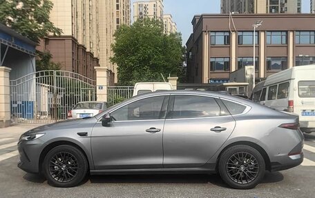 BYD Qin, 2025 год, 1 770 000 рублей, 3 фотография