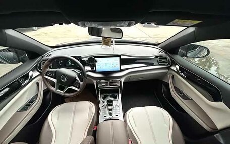 BYD Qin, 2024 год, 1 635 000 рублей, 4 фотография