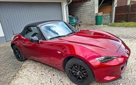 Mazda MX-5, 2023 год, 2 880 000 рублей, 1 фотография