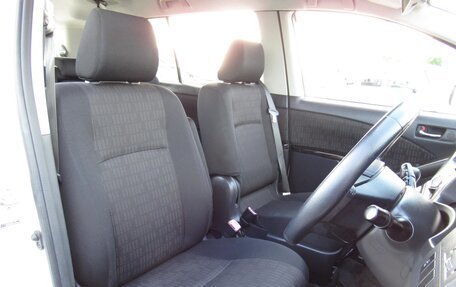 Toyota ISis I, 2016 год, 988 000 рублей, 13 фотография