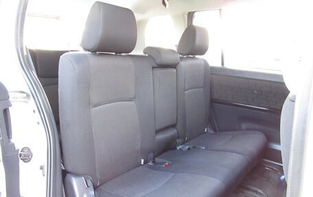 Toyota ISis I, 2016 год, 988 000 рублей, 16 фотография