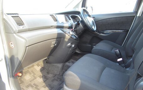 Toyota ISis I, 2016 год, 988 000 рублей, 14 фотография