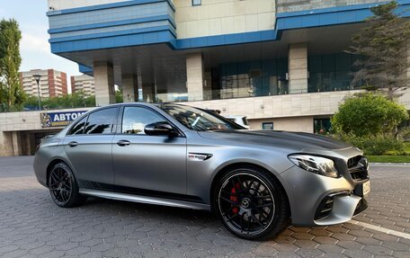 Mercedes-Benz E-Класс AMG, 2017 год, 7 000 000 рублей, 4 фотография