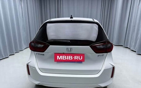 Honda Fit, 2022 год, 1 117 000 рублей, 5 фотография
