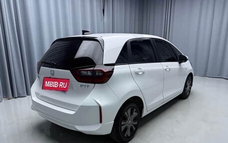 Honda Fit, 2022 год, 1 117 000 рублей, 6 фотография