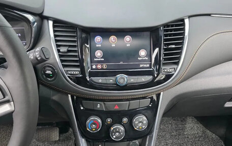 Chevrolet Trax, 2021 год, 1 232 000 рублей, 10 фотография