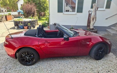 Mazda MX-5, 2023 год, 2 880 000 рублей, 5 фотография