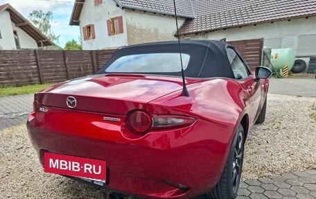 Mazda MX-5, 2023 год, 2 880 000 рублей, 8 фотография