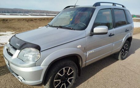 Chevrolet Niva I рестайлинг, 2016 год, 580 000 рублей, 3 фотография