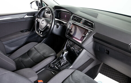 Volkswagen Tiguan II, 2020 год, 3 349 000 рублей, 11 фотография