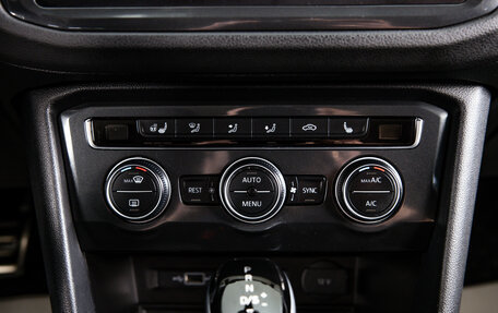 Volkswagen Tiguan II, 2020 год, 3 349 000 рублей, 16 фотография