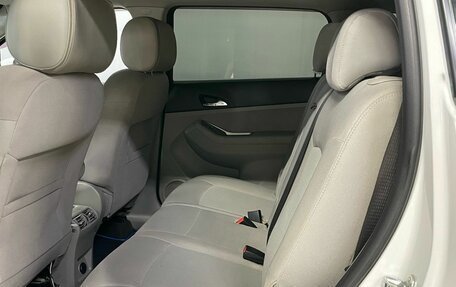 Chevrolet Orlando I, 2012 год, 990 000 рублей, 12 фотография