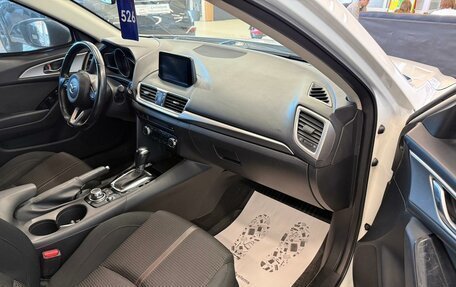 Mazda 3, 2018 год, 1 699 000 рублей, 12 фотография