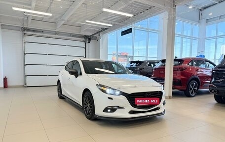 Mazda 3, 2018 год, 1 699 000 рублей, 8 фотография