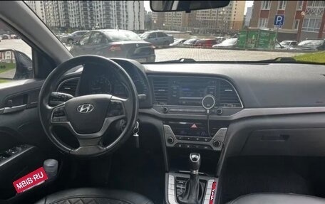 Hyundai Elantra VI рестайлинг, 2018 год, 1 450 000 рублей, 9 фотография