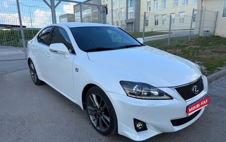 Lexus IS II рестайлинг 2, 2011 год, 1 870 000 рублей, 1 фотография