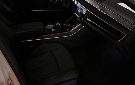 Audi A8, 2022 год, 9 300 000 рублей, 14 фотография