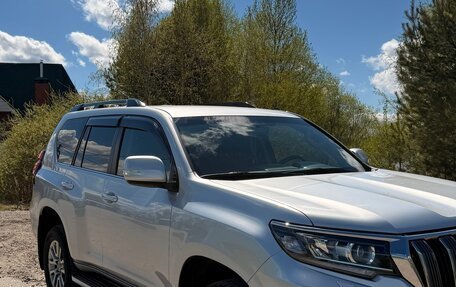 Toyota Land Cruiser Prado 150 рестайлинг 2, 2020 год, 6 500 000 рублей, 3 фотография