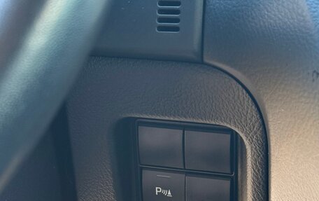 Toyota Land Cruiser Prado 150 рестайлинг 2, 2020 год, 6 500 000 рублей, 8 фотография