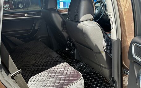 Volkswagen Touareg III, 2011 год, 2 150 000 рублей, 8 фотография