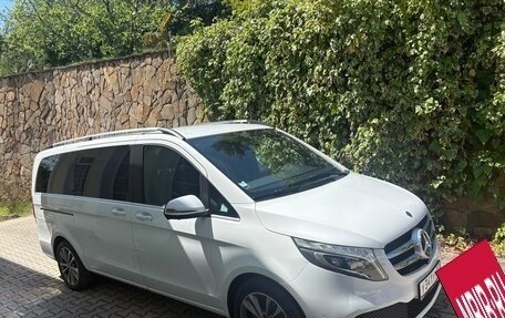 Mercedes-Benz V-Класс, 2019 год, 5 200 000 рублей, 2 фотография