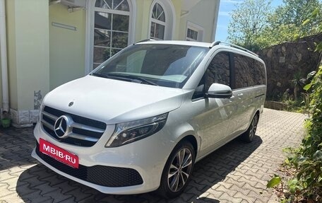 Mercedes-Benz V-Класс, 2019 год, 5 200 000 рублей, 3 фотография