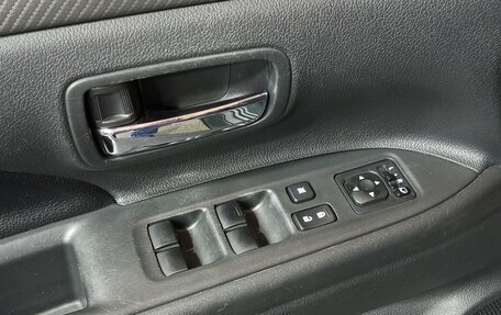 Mitsubishi Outlander III рестайлинг 3, 2014 год, 1 420 000 рублей, 18 фотография