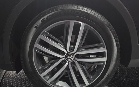 Volkswagen Tiguan II, 2022 год, 3 340 000 рублей, 6 фотография