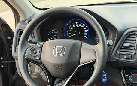 Honda Vezel, 2021 год, 1 280 000 рублей, 12 фотография