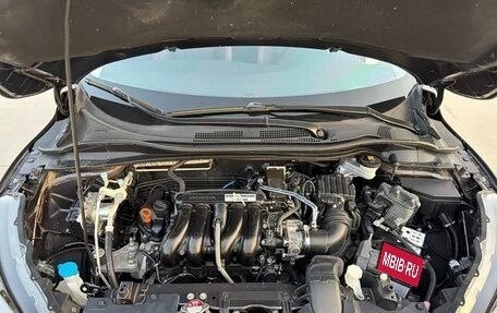 Honda Vezel, 2021 год, 1 280 000 рублей, 20 фотография