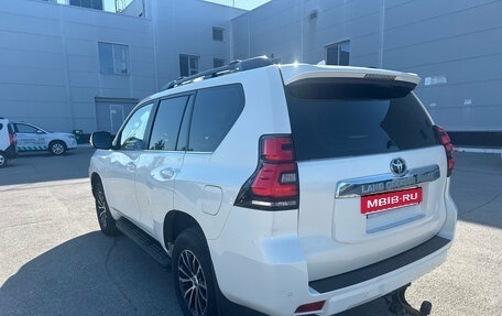 Toyota Land Cruiser Prado 150 рестайлинг 2, 2021 год, 5 523 000 рублей, 2 фотография