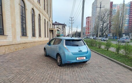 Nissan Leaf I, 2016 год, 900 000 рублей, 2 фотография
