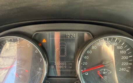 Nissan Qashqai, 2010 год, 890 000 рублей, 9 фотография