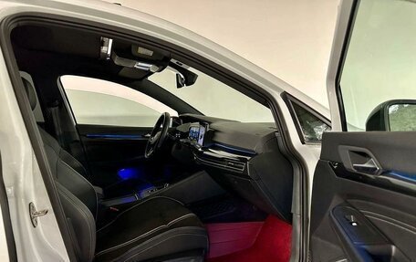 Volkswagen Golf VIII, 2021 год, 1 590 000 рублей, 10 фотография