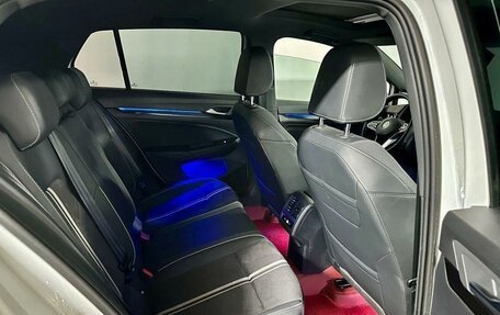 Volkswagen Golf VIII, 2021 год, 1 590 000 рублей, 11 фотография