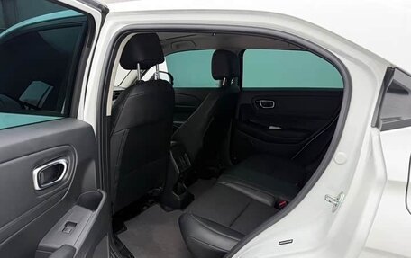 Honda Vezel, 2023 год, 1 700 000 рублей, 15 фотография
